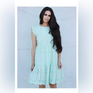 NWOT Aqua Nursing Queen Eyelet Dress Size Large